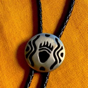 New Mexican Unisex bear claw bolo tie black